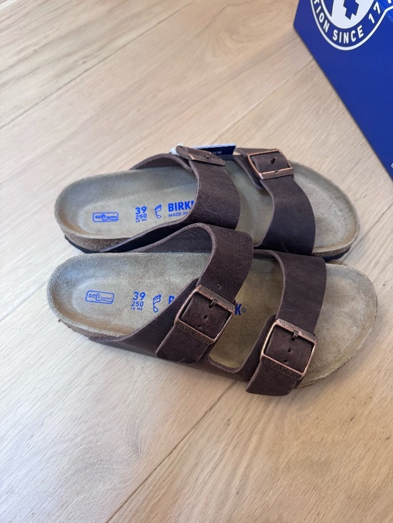 Sandals_&_Flip_Flops